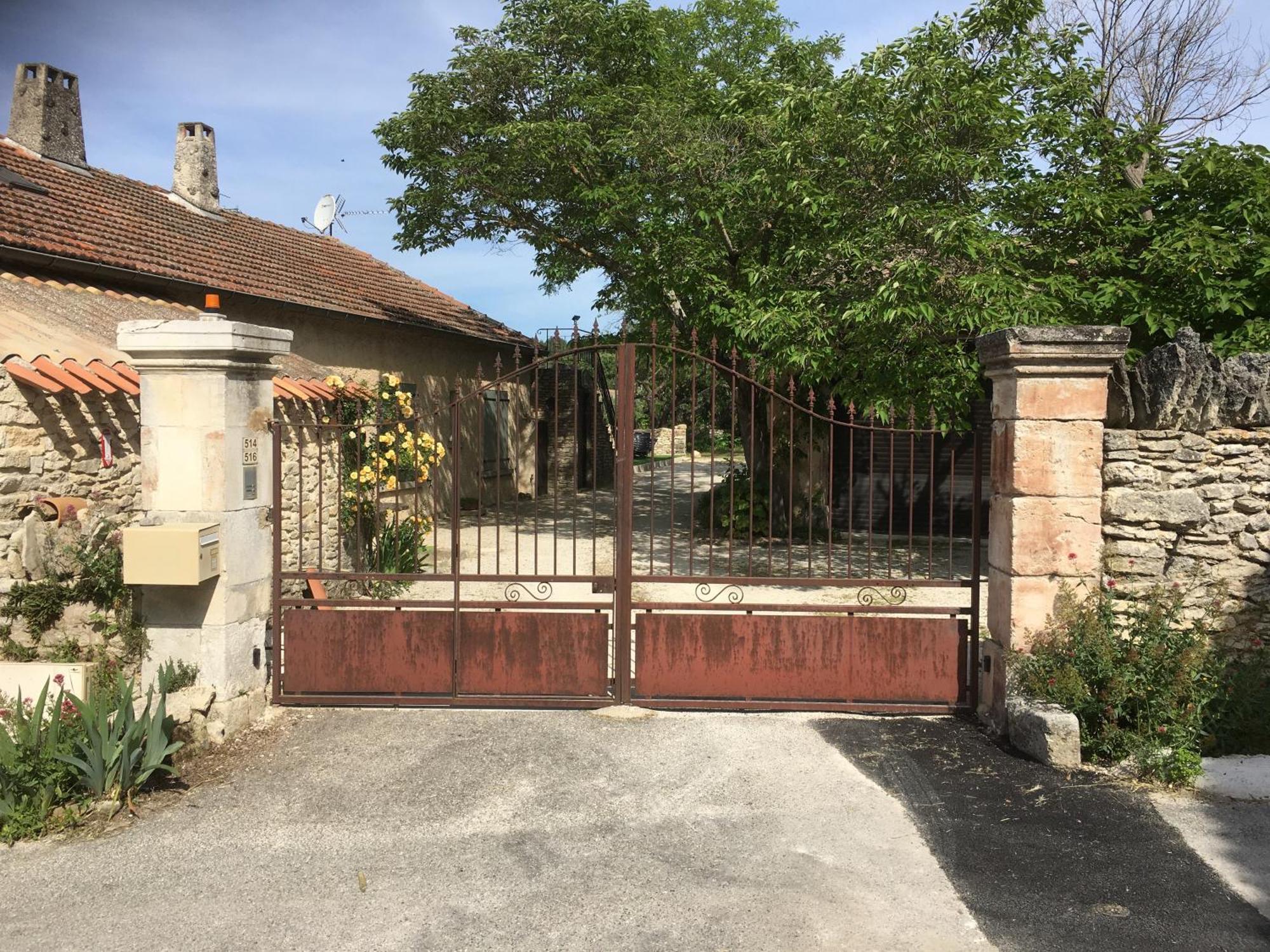 Appartement Les Juliens à Gordes Extérieur photo
